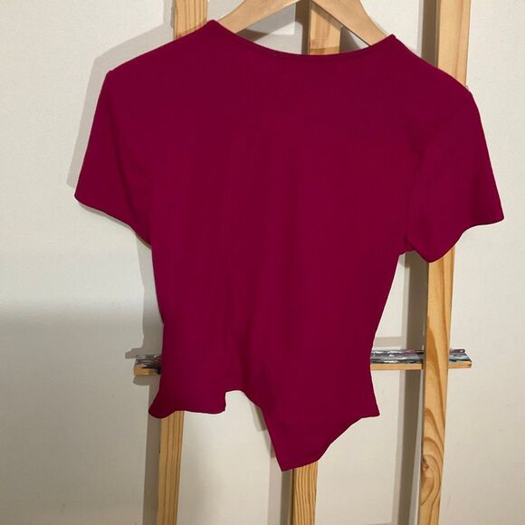 Rebellious Dreamer ruched, short sleeve crop top asymmetrical size large burgund - Picture 2 of 9